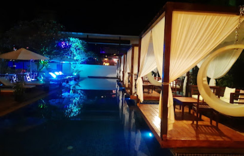 Sinq Night Club
