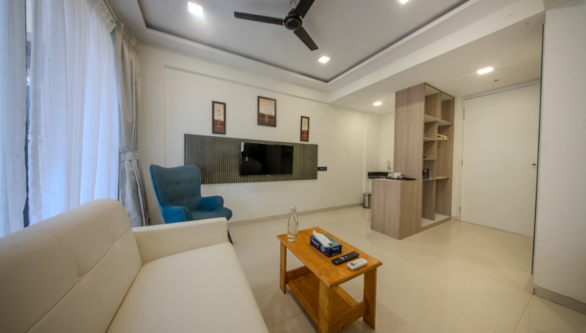 Suites with Balcony Room